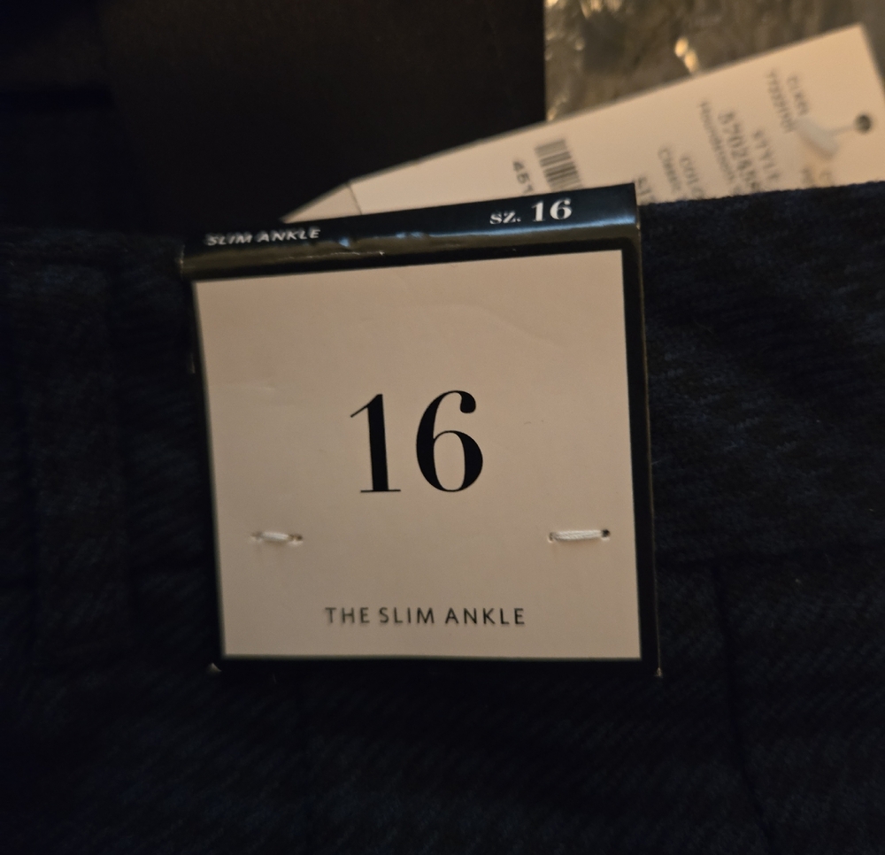 WHBM The Slim Ankle Pant - Picture 11 of 12